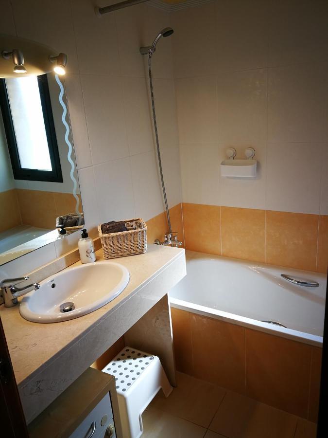 8Beds Vila-Seca Kültér fotó