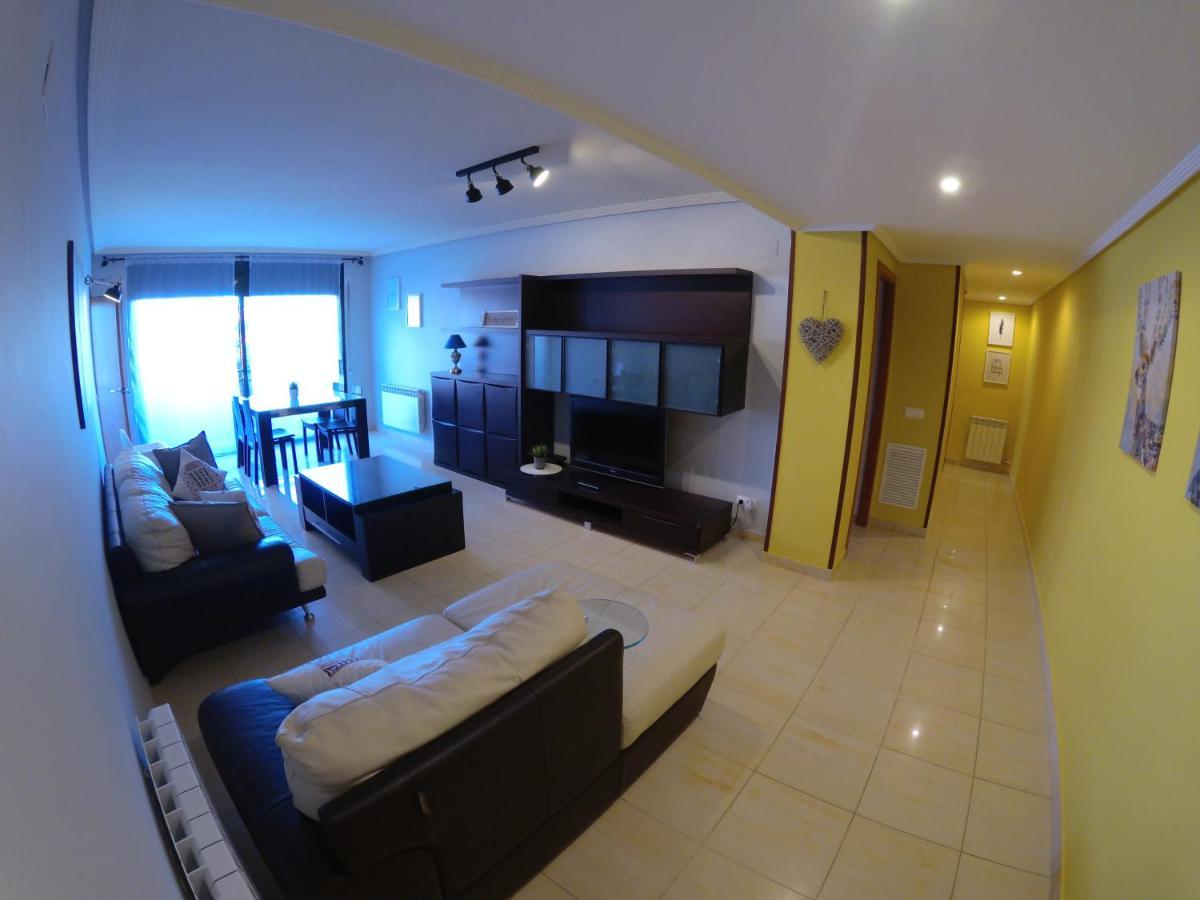8Beds Vila-Seca Kültér fotó