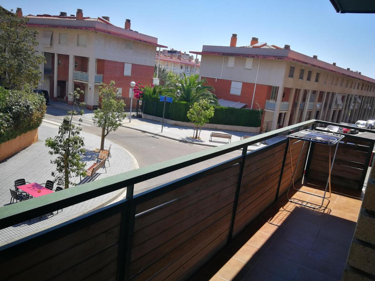 8Beds Vila-Seca Kültér fotó