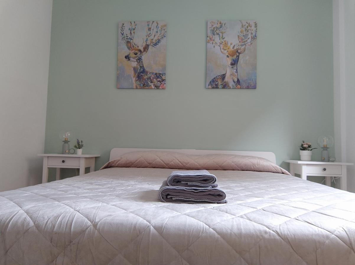 8Beds Vila-Seca Kültér fotó