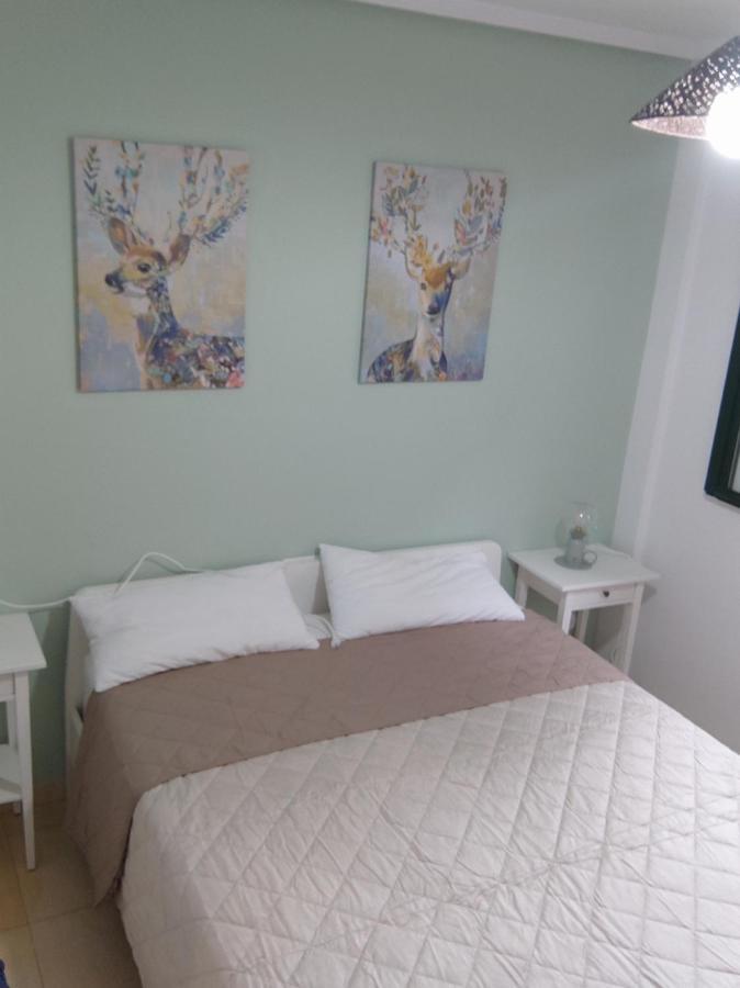 8Beds Vila-Seca Kültér fotó